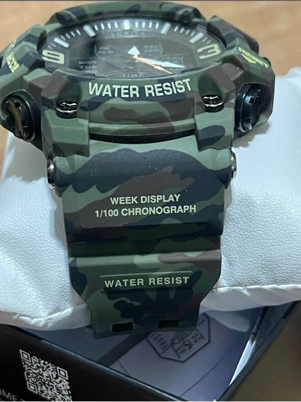 ACTIVA Camouflage Digital-Analog Sport Watch - Green Camo 53mm